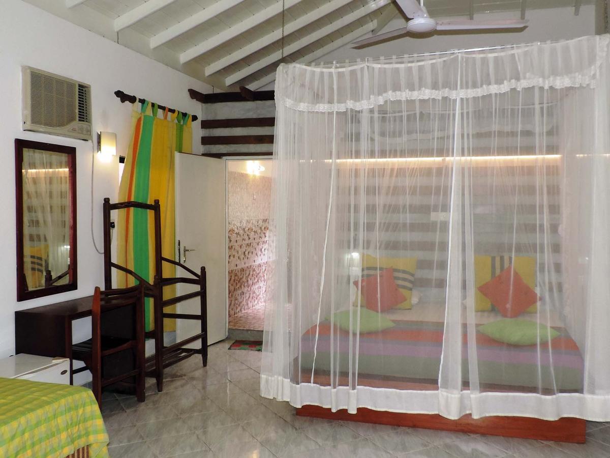 Primrose Guest House Unawatuna Exterior foto
