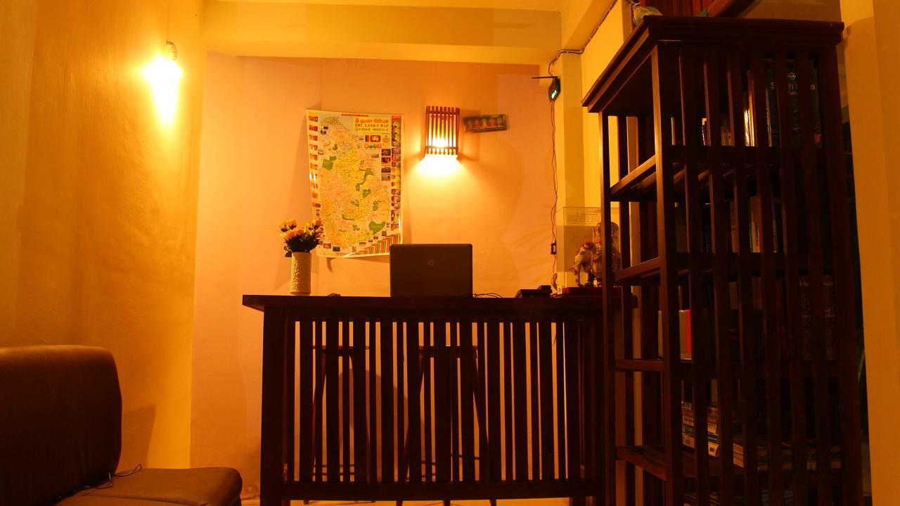 Primrose Guest House Unawatuna Exterior foto