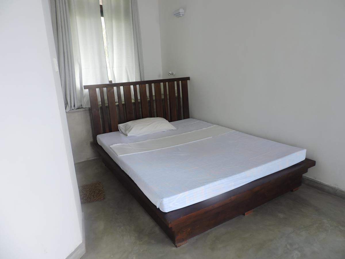 Primrose Guest House Unawatuna Exterior foto