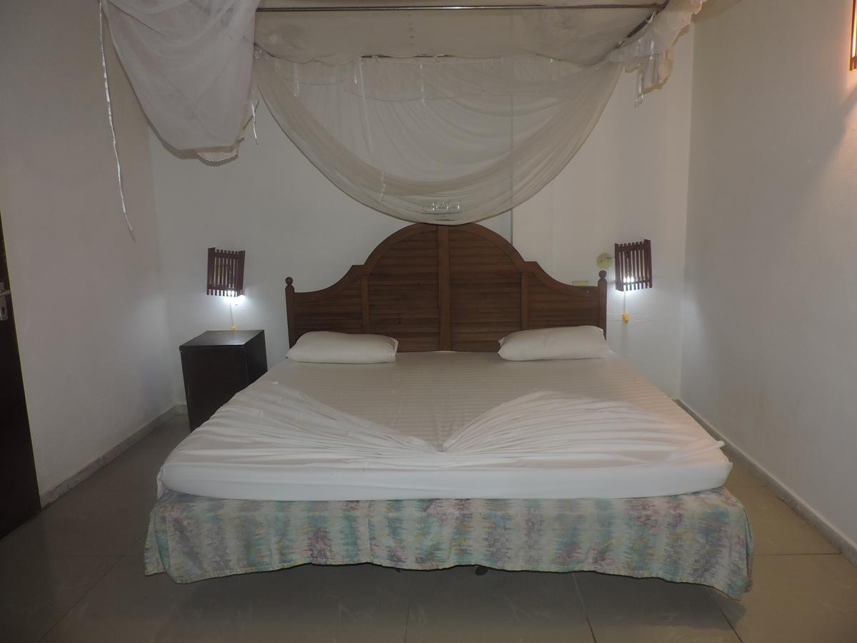 Primrose Guest House Unawatuna Exterior foto